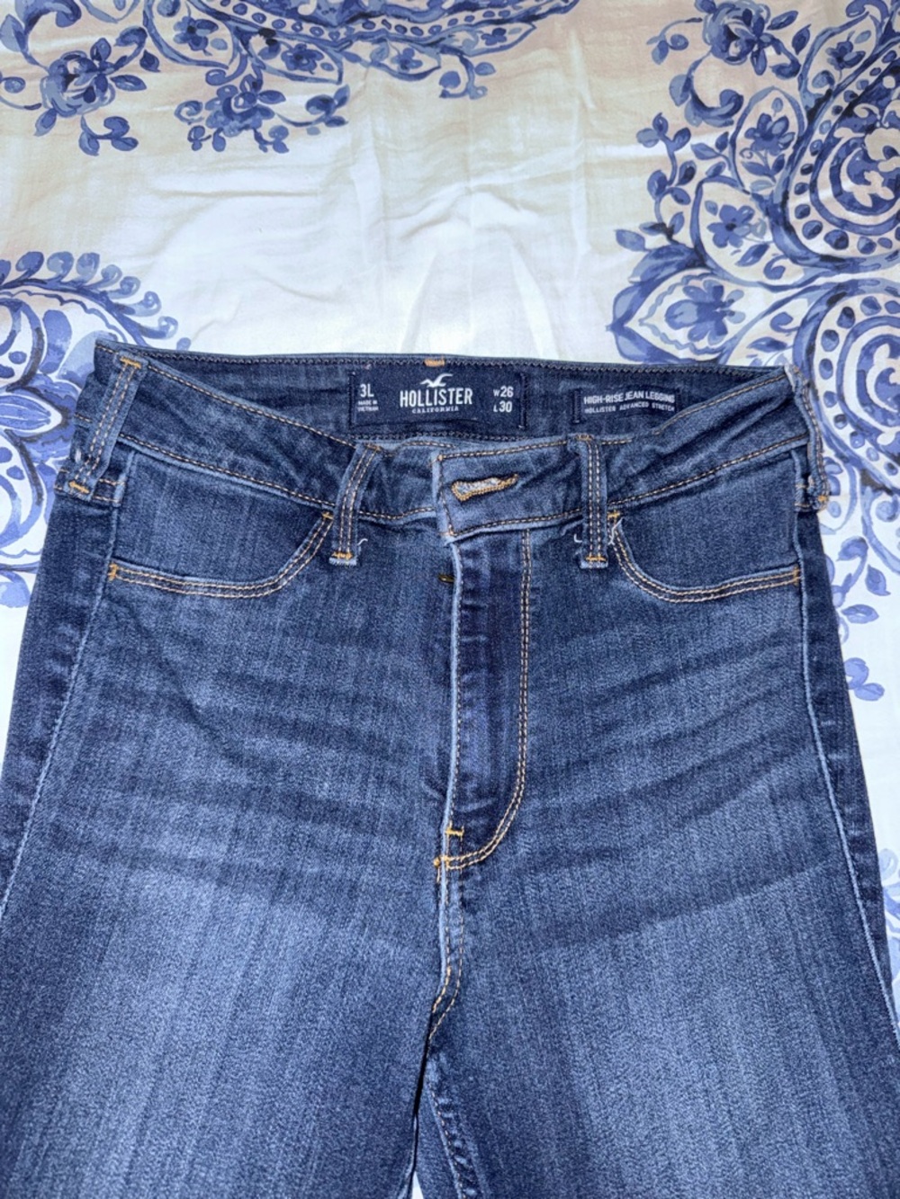 Hollister High-Rise Jeggings